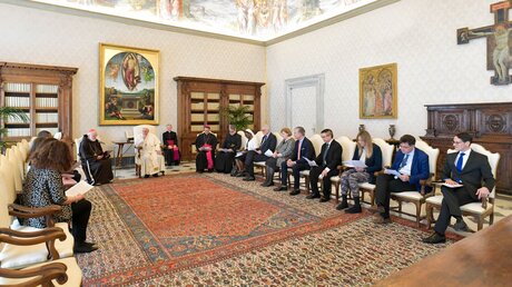 Treffen der Päpstlichen Kinderschutzkommission / © Vatican Media/Romano Siciliani (KNA)