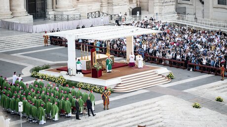 Gottesdienst mit Papst Franziskus anlässlich des zehnten katholischen Weltfamilientreffens / © Cristian Gennari/Romano Siciliani (KNA)
