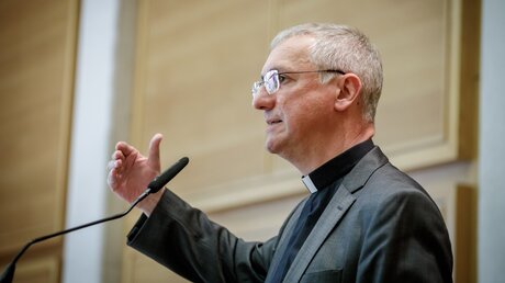 Hamburger Erzbischof Stefan Heße. / © Gordon Welters (KNA)