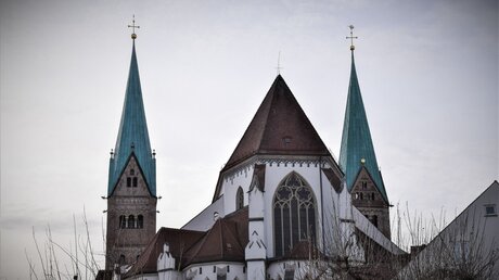 Blick auf den Augsburger Dom / © Christopher Beschnitt (KNA)