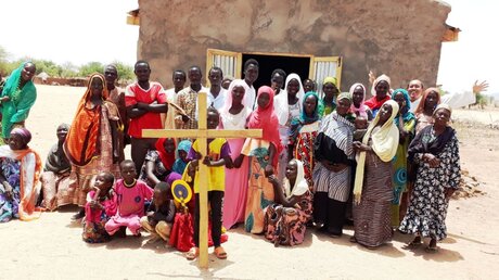 Gemeindemitglieder im Apostolischen Vikariat Mongo, Tschad (KiN)