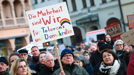 Demonstrationen gegen Rechtsextremismus / © Heiko Rebsch (dpa)