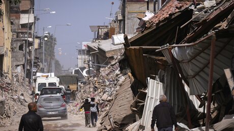 Ein Monat nach dem Erdbeben in der Türkei / © kyodo (dpa)