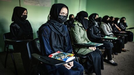 Frauen in Afghanistan / © Oliver Weiken (dpa)