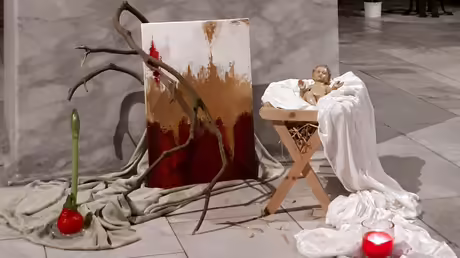 Krippe in der Klosterkirche / &copy; Sr. Emmanuela (privat)