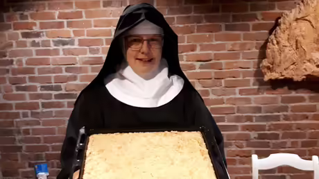 Kuchen zum Namenstag / &copy; Sr. Emmanuela Kohlhaas (privat)