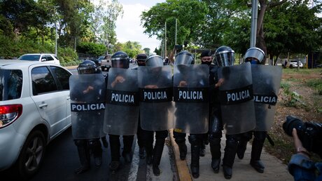 Polizei und Behörden gehen hart gegen die katholische Kirche in Nicaragua vor. / © Jeiner Huete_P (shutterstock)
