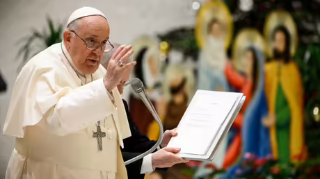 Papst Franziskus w&auml;hrend der Generalaudienz / &copy; Romano Siciliani  (KNA)