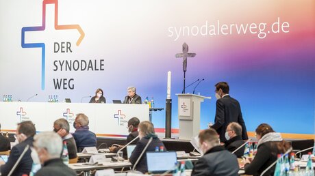 Drei Tage wurde in Frankfurt beim Synodalen Weg über Reformen diskutiert / © Maximilian von Lachner (SW)