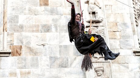 Das Fest "La Befana" wird in Italien, wie hier in Como, am 6. Januar gefeiert. / © Darry (shutterstock)