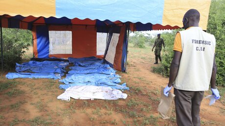 Tote in Zusammenhang mit Jesus-Hungersekte in Kenia / © Uncredited/AP (dpa)
