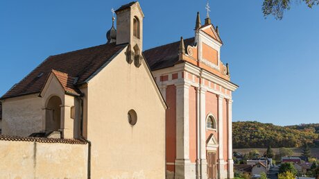Tetin, St. Katharina in Tetin, Tschechien, St. Ludmilla in Tetin / © Kaca Skokanova (shutterstock)
