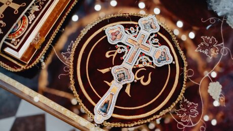 Kreuz eines orthodoxen Priesters / © Stanislav Mirchev (shutterstock)