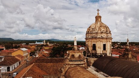 Kirche la Merced in Granada, Nicaragua / © Russell Johnson (shutterstock)