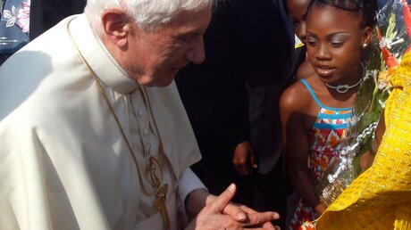 Der Papst in Benin (KNA)