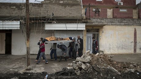 Viele Zivilisten in Mossul sterben / © Felipe Dana (dpa)