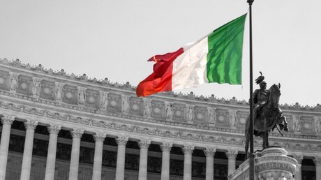 Italienische Fahne / © Jon Anders Wiken (shutterstock)