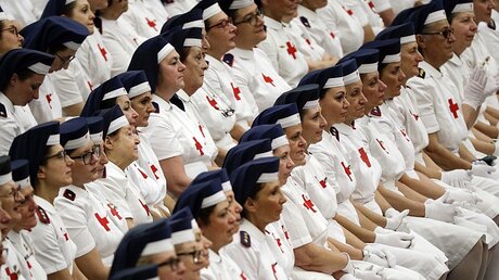 Italienisches Rotes Kreuz im Vatikan / © Gregorio Borgia (dpa)