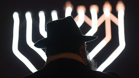 Antisemitismus: Juden sehen wachsende Bedrohung im Internet / © Arne Dedert (dpa)