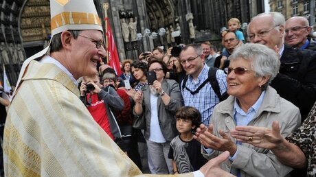 Kardinal Woelki wird am 20.9.2014 in Köln begrüßt (dpa)