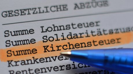 Kirchensteuer: In Deutschland müssen Katholiken zahlen (dpa)