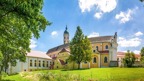 Klosterkirche St. Georg in Ochsenhausen / © LaMiaFotografia (shutterstock)