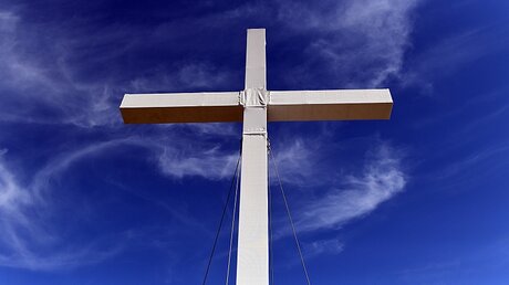 Kreuz als zentrales Zeichen des Christentums (dpa)