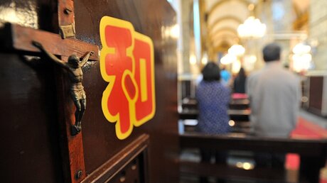 Kruzifix in katholischer Kirche in China / © Katharina Ebel (KNA)