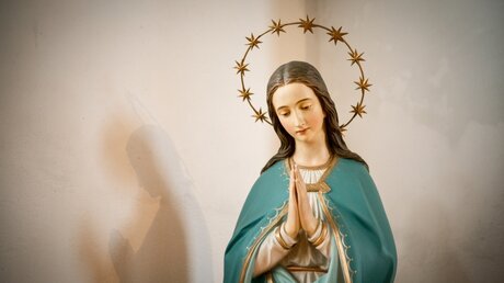 Marienfigur in der Kirche Sankt Andreas in Eberspoint / © Maria Irl (KNA)