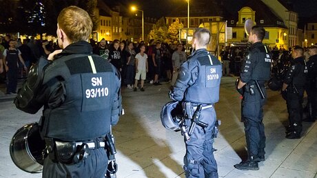 Massive Polizeipräsenz in Bautzen / © Xcitepress (dpa)