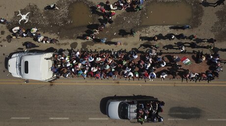 Mittelamerikanische Migranten auf dem Weg in die USA / © Santiago Billy (dpa)