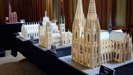 Modelle der Holz-Kathedralen (u.a. Köln und Rouen) / © Luciano Xavier (privat)