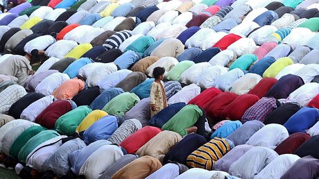 Muslimischer Fastenmonat Ramadan / © Stefano Porta (dpa)