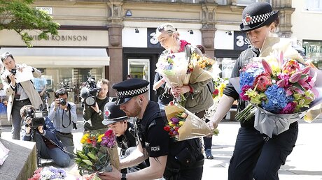 Anteilnahme nach dem Anschlag in Manchester / © Martin Rickett (dpa)