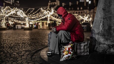 Obdachloser an Weihnachten / © Drakkadr (shutterstock)