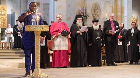 Ökumenisches Friedensgebet zum Abschluss des Weltfriedenstreffens der Gemeinschaft Sant'Egidio / © Harald Oppitz (KNA)