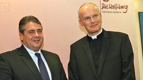 Vizekanzler Gabriel und Bischof Overbeck (Bistum Essen)
