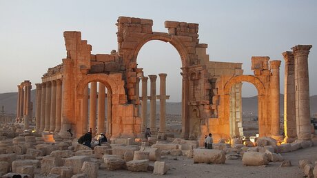 Historische Stätte in Palmyra am 12.11.10 (dpa)