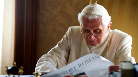 Papst em. Benedikt XVI. (Archiv) / © Osservatore Romano/Romano Siciliani (KNA)