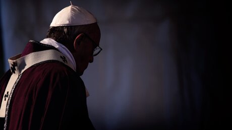 Papst Franziskus an Allerseelen / © Evandro Inetti (dpa)