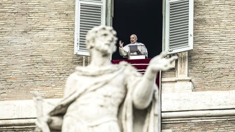 Papst Franziskus beim Angelus / © Stefano Dal Pozzolo/Romano Siciliani (KNA)