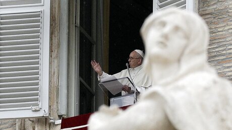 Papst Franziskus beim Mittagsgebet / © Gregorio Borgia (dpa)