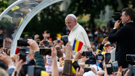 Papst Franziskus in Rumänien / © Paul Haring (KNA)