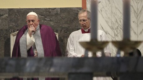 Der Papst ist erkältet / © Gregorio Borgia (dpa)
