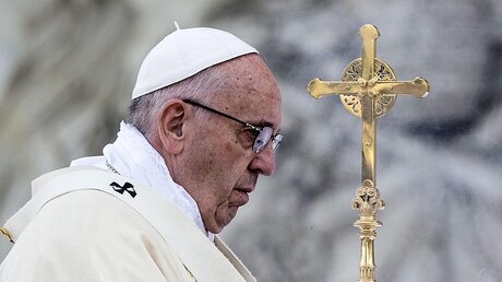 Papst Franziskus an Fronleichnam / © Angelo Carconi (dpa)