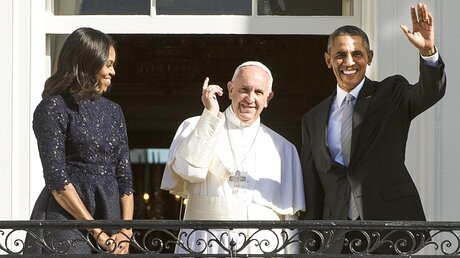Franziskus mit den Obamas (Archiv) / © Osservatore Romano (KNA)