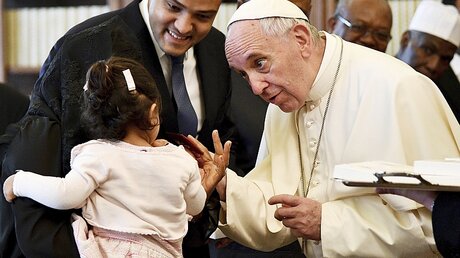 Papst Franziskus: Zeit für Kinder ist immer / © Vincenzo Pinto (dpa)