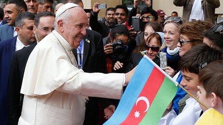 Papst Franziskus in Aserbaidschan / © Paul Haring (KNA)