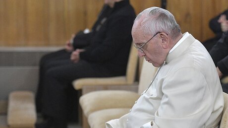 Papst Franziskus während der Fastenexerzitien / © Osservatore Romano (KNA)