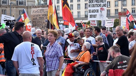 Pegida-Demonstration in Dresden / © Matthias Hiekel (dpa)
